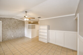 8053 Cumberland Gap Trail in Jacksonville, FL - Building Photo - Building Photo