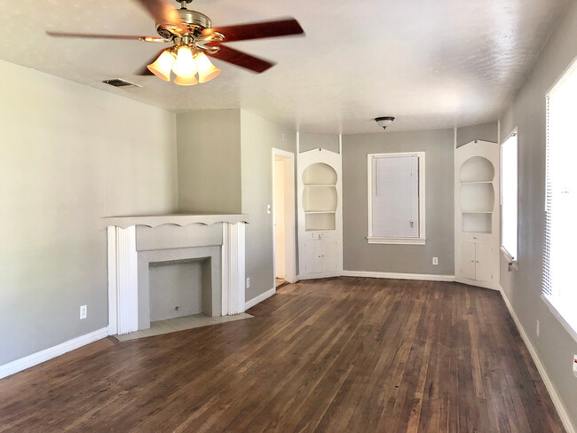 2405 27th St in Lubbock, TX - Building Photo - Building Photo