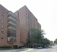 Scheuer House of Flushing Apartments