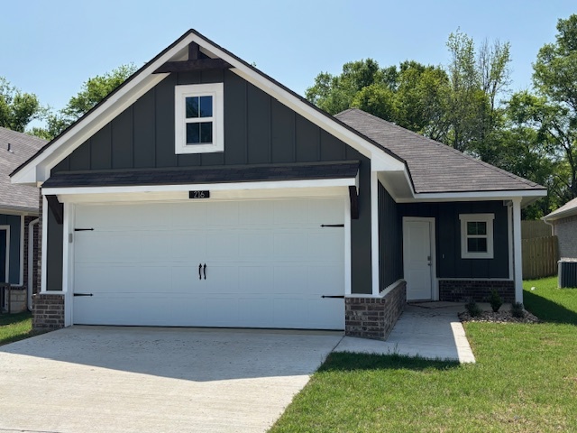216 Blue Bird Ln in Mineola, TX - Building Photo