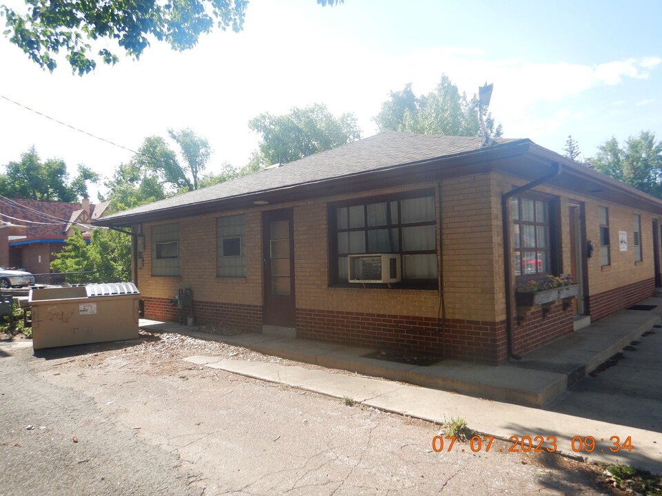 213 S 13th St-Unit -B in Laramie, WY - Building Photo