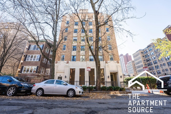 920 W Carmen Ave, Unit 2C