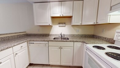 232 2nd St SE in Washington, DC - Building Photo - Building Photo