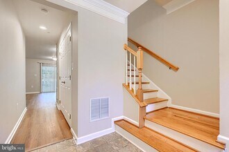 7140 Susans Pass in Elkridge, MD - Building Photo - Building Photo