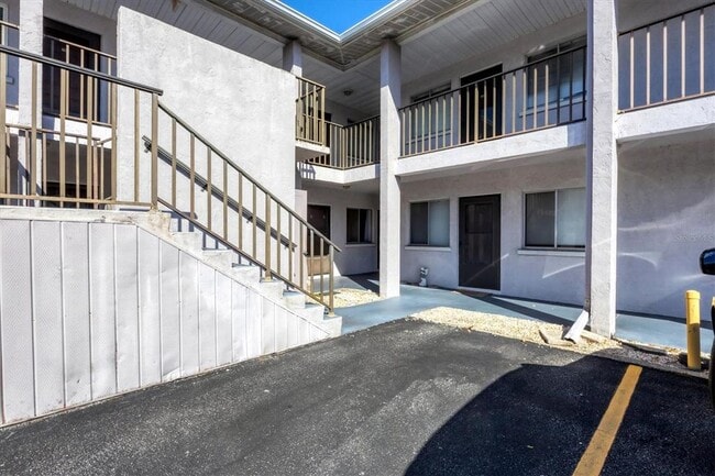3101 Bee Ridge Rd in Sarasota, FL - Building Photo - Building Photo