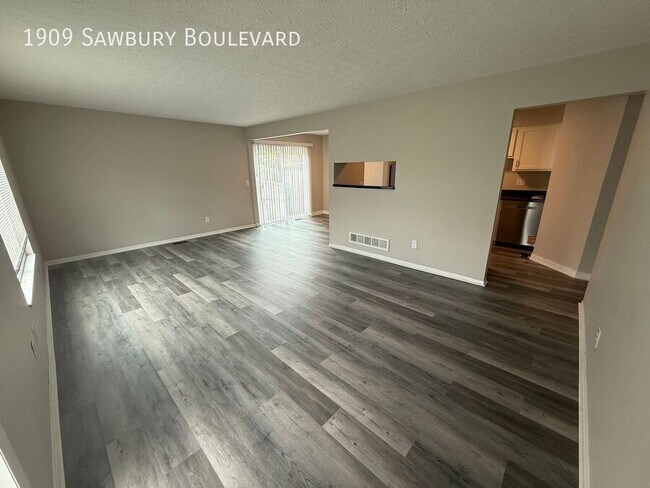 1909 Sawbury Blvd in Columbus, OH - Building Photo - Building Photo
