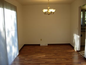 2200 Frisch Rd in Madison, WI - Building Photo - Building Photo