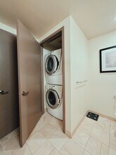 2033 2nd Ave, Unit 1505 in Seattle, WA - Building Photo - Building Photo