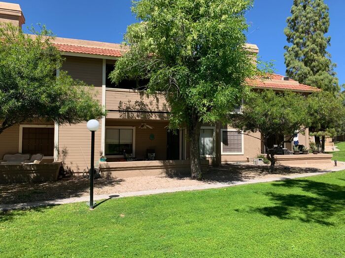 5230 E Brown Rd-Unit -APT 105 in Mesa, AZ - Foto de edificio