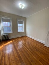 1330 Commonwealth Ave, Unit 4 in Boston, MA - Building Photo - Building Photo