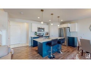 6859 Evans Wynd NW in Edmonton, AB - Building Photo - Building Photo