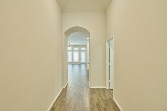 103 Sunrise Haven Dr in Montgomery, TX - Foto de edificio - Building Photo