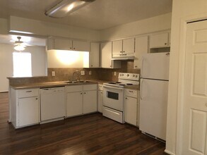 2422 Pecan Ridge Dr in Bryan, TX - Building Photo - Building Photo