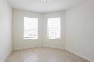 1111 Diamond Drape Dr in Arcola, TX - Building Photo - Building Photo
