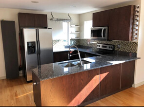 4114 Walnut St in Kansas City, MO - Building Photo - Building Photo