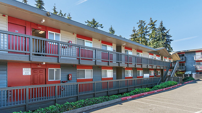 The Hanover Apartment Homes in Seatac, WA - Foto de edificio - Building Photo