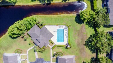 1390 Hampton Park Ln in Melbourne, FL - Building Photo - Building Photo