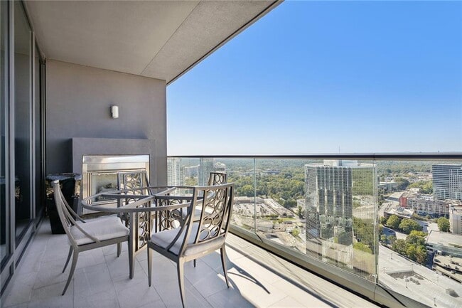 3344 Peachtree Rd NE in Atlanta, GA - Building Photo - Building Photo