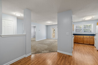 Washington Square Apartments in Shelby, NC - Building Photo - Building Photo