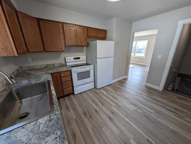 property at 1420 Sampson St