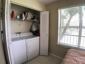 3410 Pinewalk Dr N, Unit 824 in Margate, FL - Building Photo - Building Photo