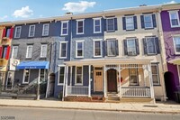 22 S Main St in Lambertville, NJ - Building Photo - Building Photo