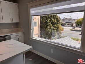 1519 Crenshaw Blvd in Los Angeles, CA - Building Photo - Building Photo
