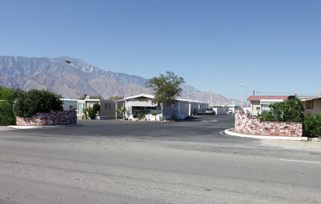 Carefree Mobile Home Park in Palm Springs, CA - Building Photo - Building Photo