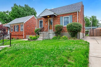 7035 Plainview Ave in St. Louis, MO - Building Photo - Building Photo