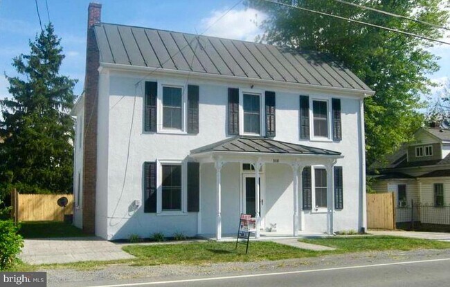 508 E Main St in Berryville, VA - Building Photo - Building Photo