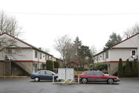 Marla Manor Apartments in Portland, OR - Foto de edificio - Building Photo