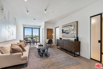 3688 Overland Ave in Los Angeles, CA - Building Photo - Building Photo