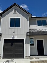 3471 W 6th Pl in Kennewick, WA - Building Photo