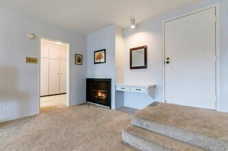 277 Pleasant St, Unit 317 in Pasadena, CA - Foto de edificio - Building Photo