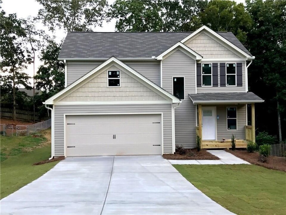 5325 Cherokee Trail in Gainesville, GA - Building Photo