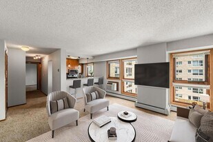 433 S 7th St in Minneapolis, MN - Building Photo