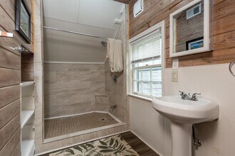 60 Eastland Dr in Memphis, TN - Building Photo - Building Photo