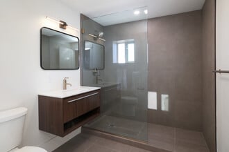 Sandcastle Revere Beach in Revere, MA - Foto de edificio - Interior Photo