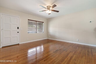 1329 Hollyhock Cir in Jacksonville, FL - Building Photo - Building Photo