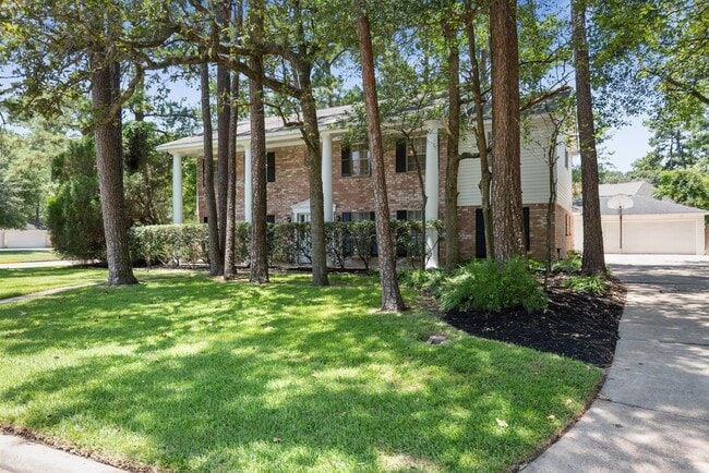 property at 8218 Oak Moss Dr