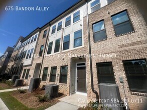 675 Bandon Aly in Cary, NC - Building Photo - Building Photo