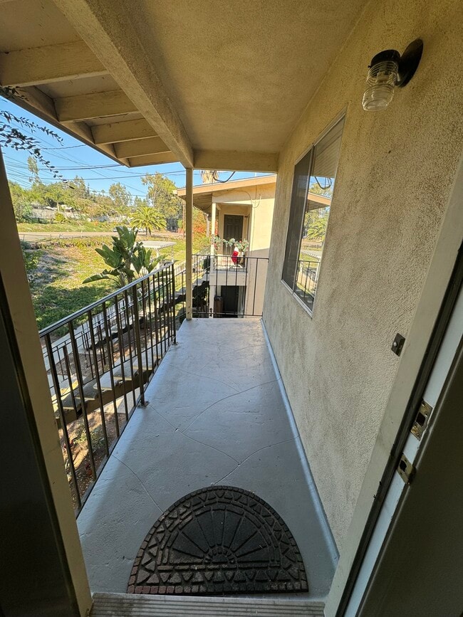 626 Ammunition Rd, Unit 626 in Fallbrook, CA - Foto de edificio - Building Photo