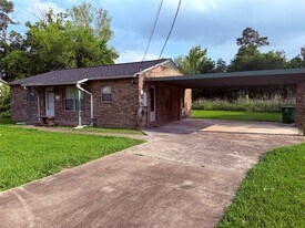7822 Richland Dr in Houston, TX - Building Photo