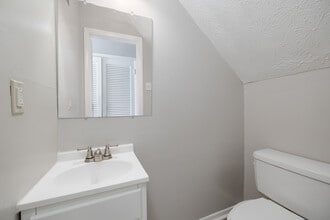 Oxford Townhomes in Morrow, GA - Building Photo - Interior Photo