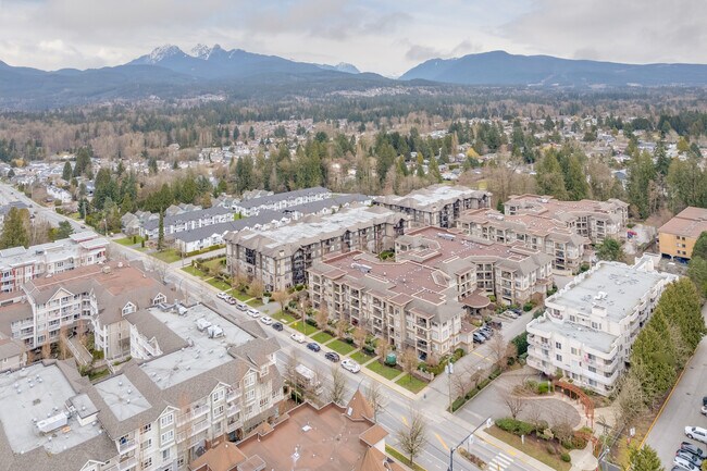 Stonegate in Maple Ridge, BC - Building Photo - Building Photo
