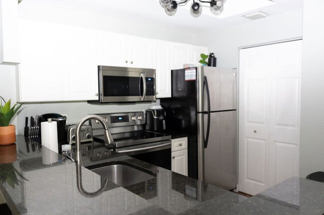 2810 Grande Pkwy in Palm Beach Gardens, FL - Building Photo - Building Photo