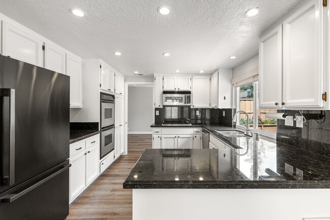 4266 Pilon Point in San Diego, CA - Building Photo - Building Photo