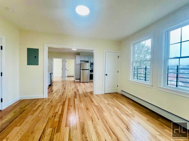 38 Roosevelt St in Yonkers, NY - Building Photo - Building Photo