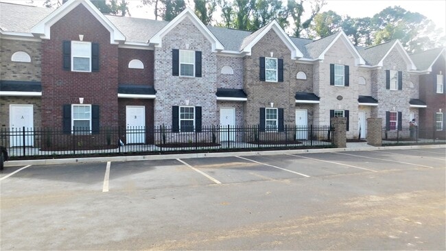 property at 1176 Waxwing Dr