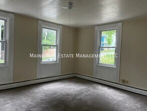 26 Autumn St in Bangor, ME - Building Photo - Building Photo